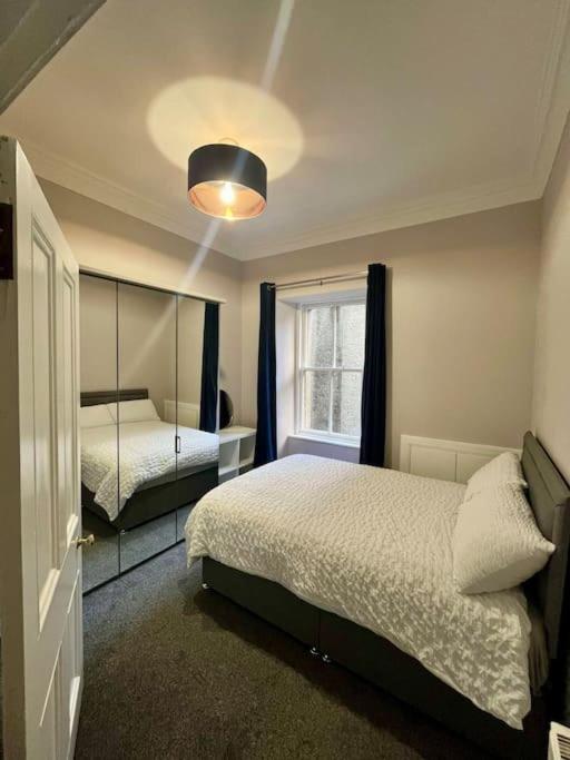 Beautiful Spacious Apartment In Town Centre Oban Bagian luar foto